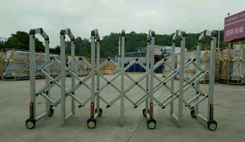 Aluminum Road Barrier-002